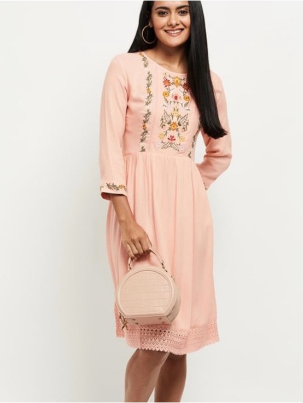 Les Amis Floral Embroidered Pink Midi Dress w Crochet Trim Boho Cottagecore SZ M